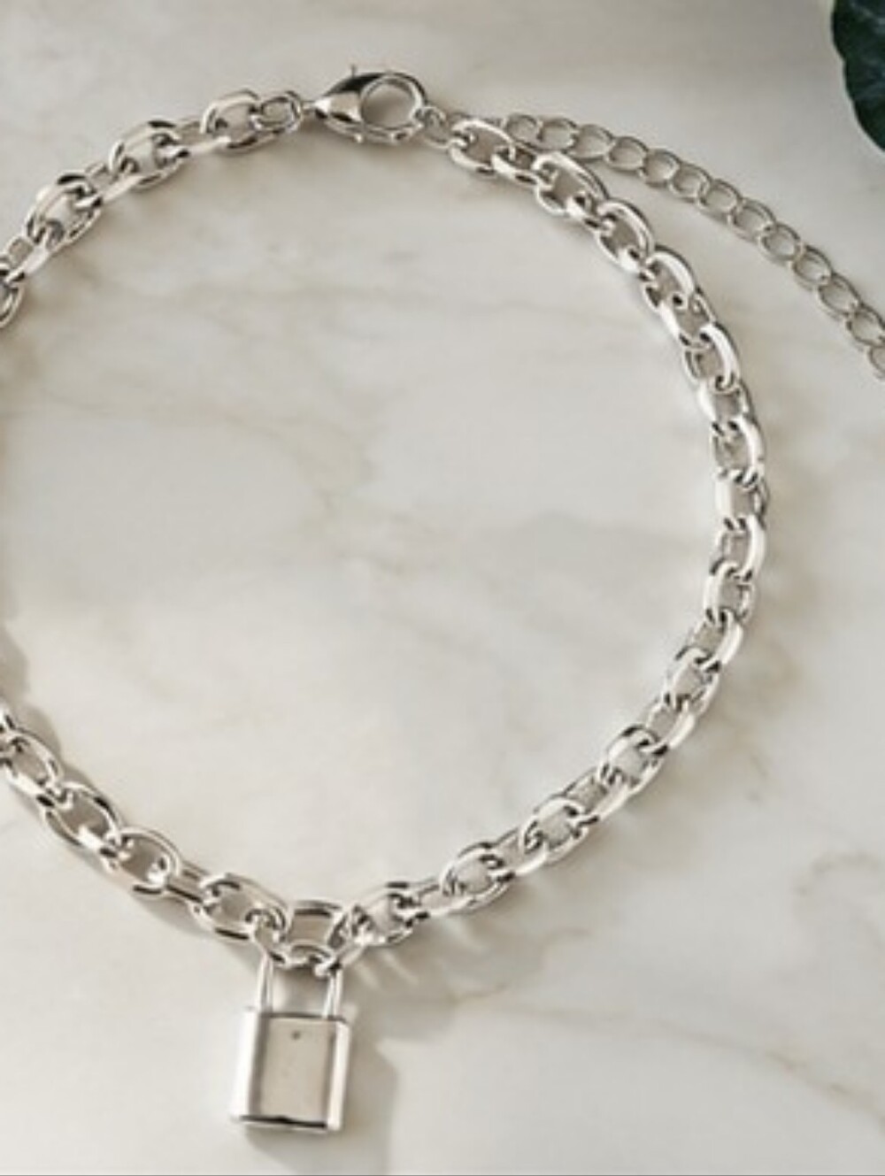 Title:Claires Silver Tone Padlock Lock Pendant Chunky Chain Necklace Y2K - Picture 3 of 11